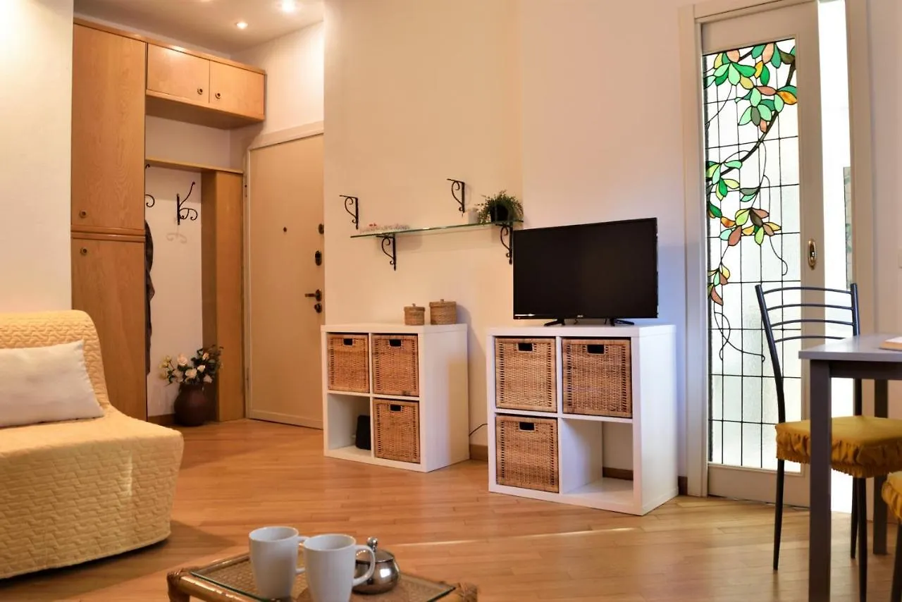 아파트 Martesana Studio Flat Close To Yellow Metro 밀라노
